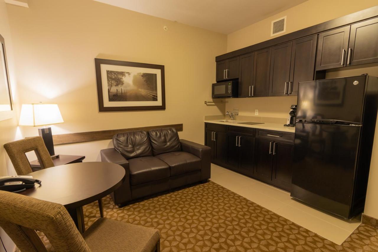 Hotel Kanata